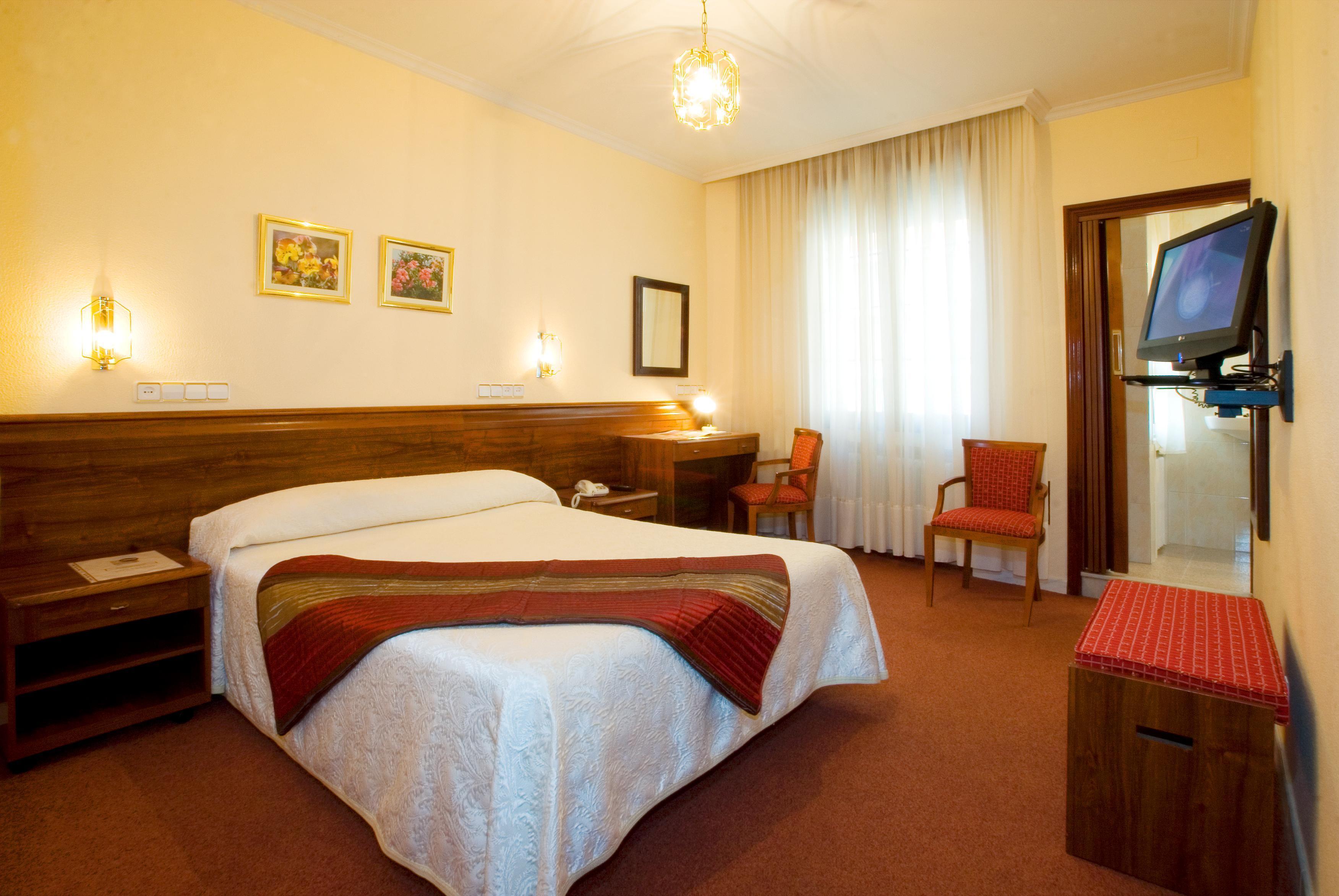 Hotel Castilla Gijón Eksteriør billede
