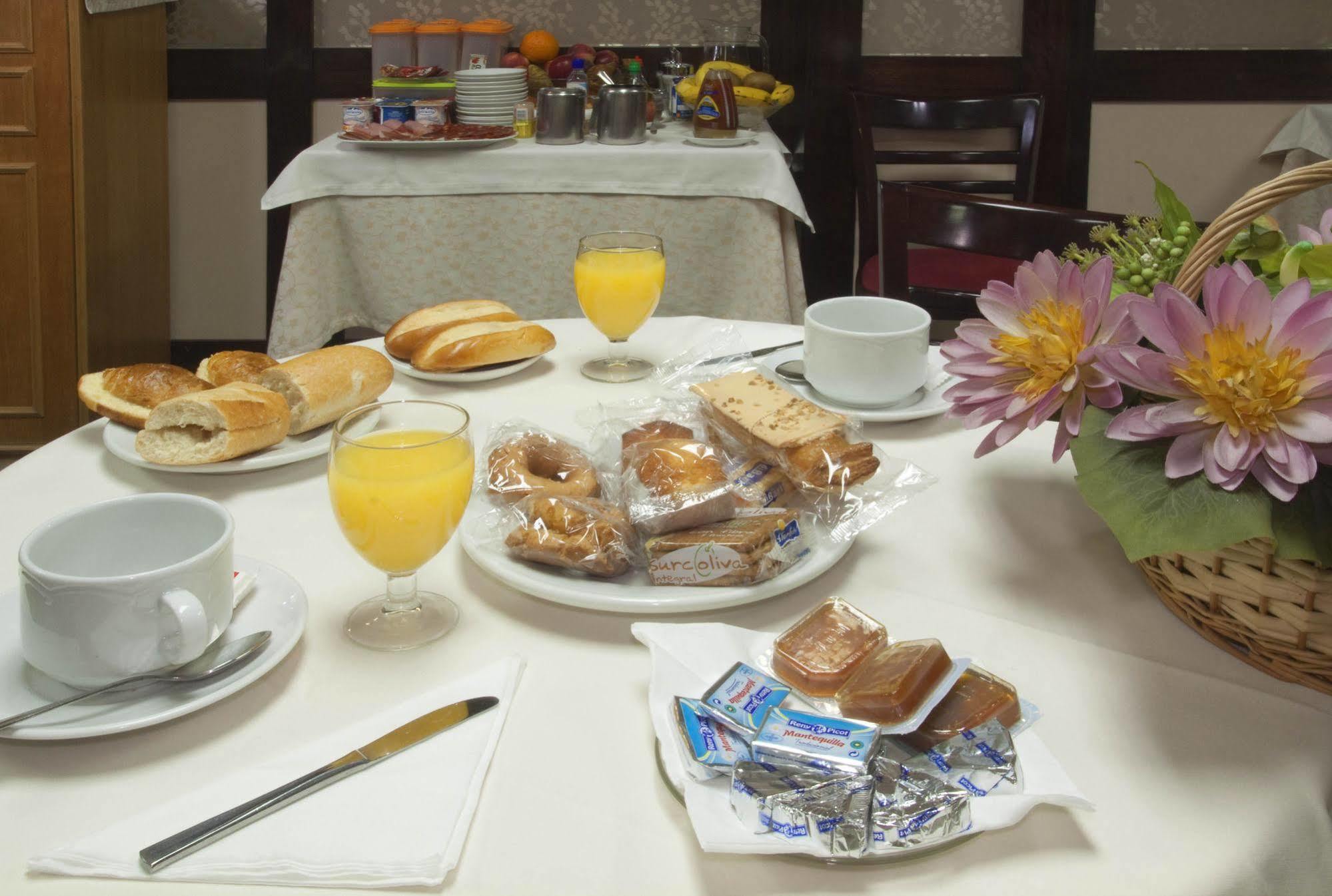 Hotel Castilla Gijón Eksteriør billede
